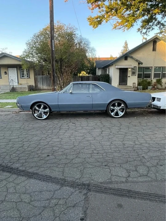 1967 Oldsmobile Cutlass Supreme - Image 7 of 19