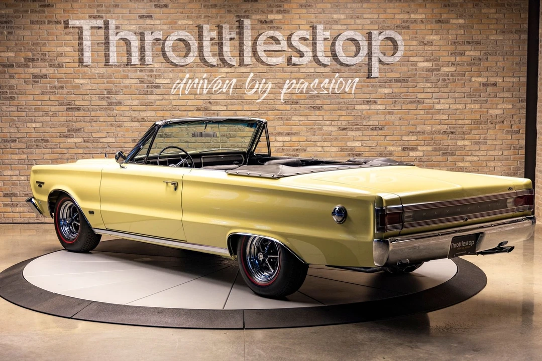 1967 Plymouth Hemi GTX - Image 10 of 24