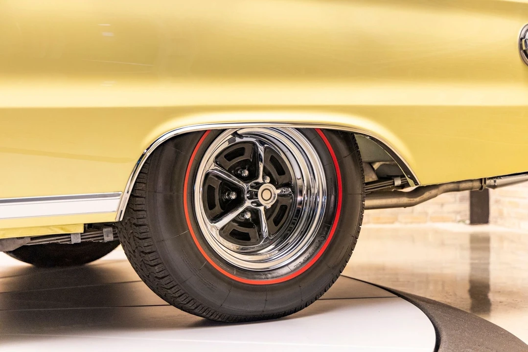 1967 Plymouth Hemi GTX - Image 17 of 24