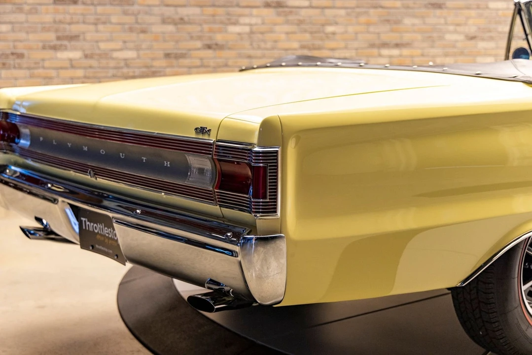 1967 Plymouth Hemi GTX - Image 20 of 24