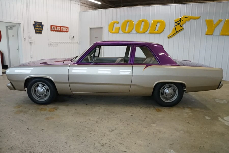 1967 Plymouth Valiant - Image 2 of 12