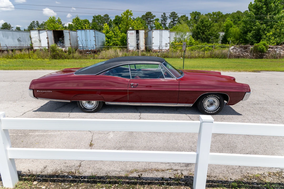 1967 Pontiac Bonneville 3rd Gen - Image 12 of 31