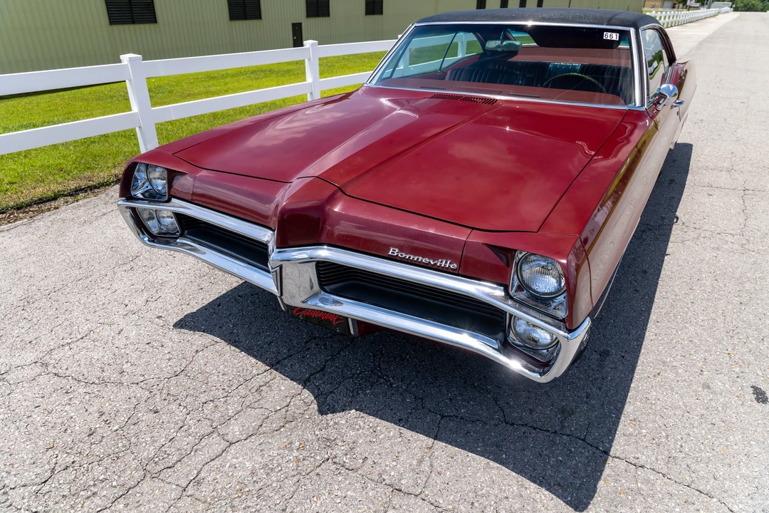 1967 Pontiac Bonneville 3rd Gen - Image 4 of 31
