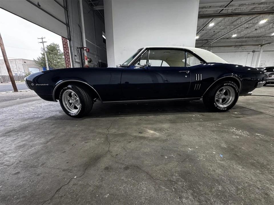 1967 Pontiac Firebird 1st Gen - Image 23 of 31