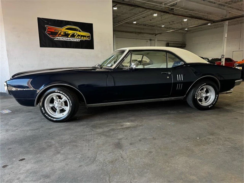 1967 Pontiac Firebird 1st Gen - Image 19 of 31