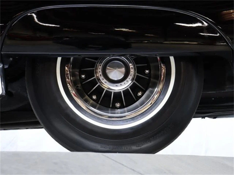 1967 Pontiac Grand Prix 1st Gen - Image 29 of 31