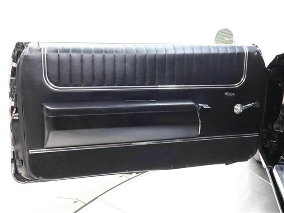 1967 Pontiac Grand Prix 1st Gen - Image 20 of 31
