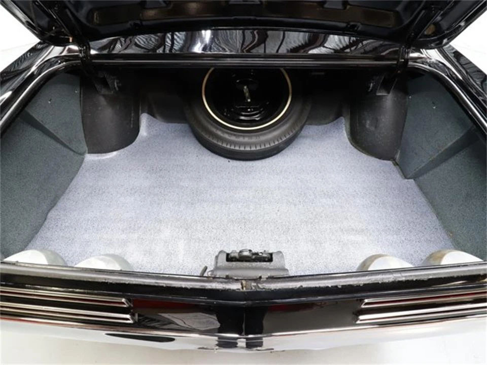 1967 Pontiac Grand Prix 1st Gen - Image 24 of 31