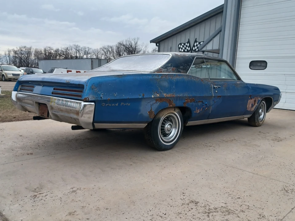 1967 Pontiac Grand Prix 1st Gen - Image 5 of 20