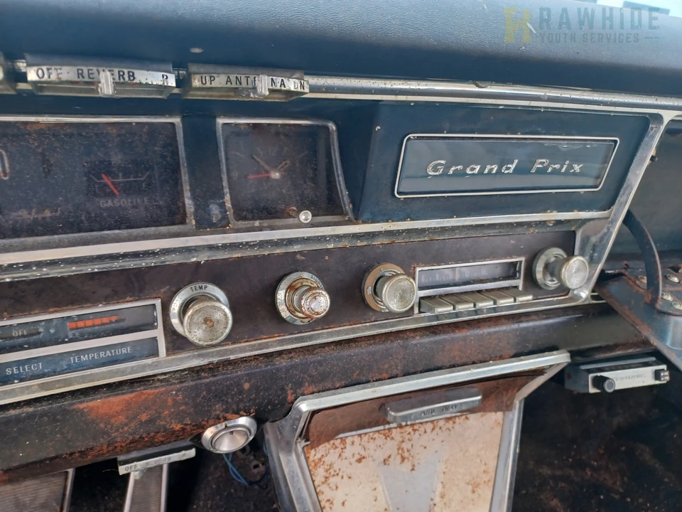 1967 Pontiac Grand Prix 1st Gen - Image 11 of 20