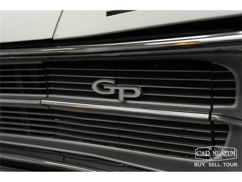 1967 Pontiac Grand Prix 1st Gen - Image 20 of 31