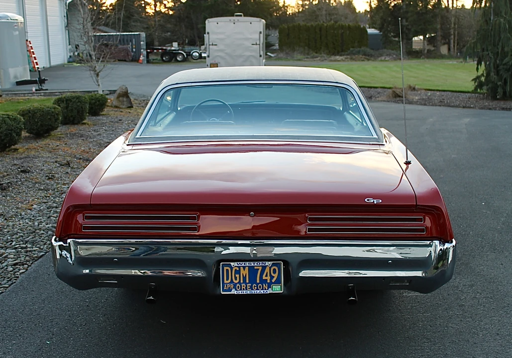 1967 Pontiac Grand Prix 1st Gen - Image 21 of 31