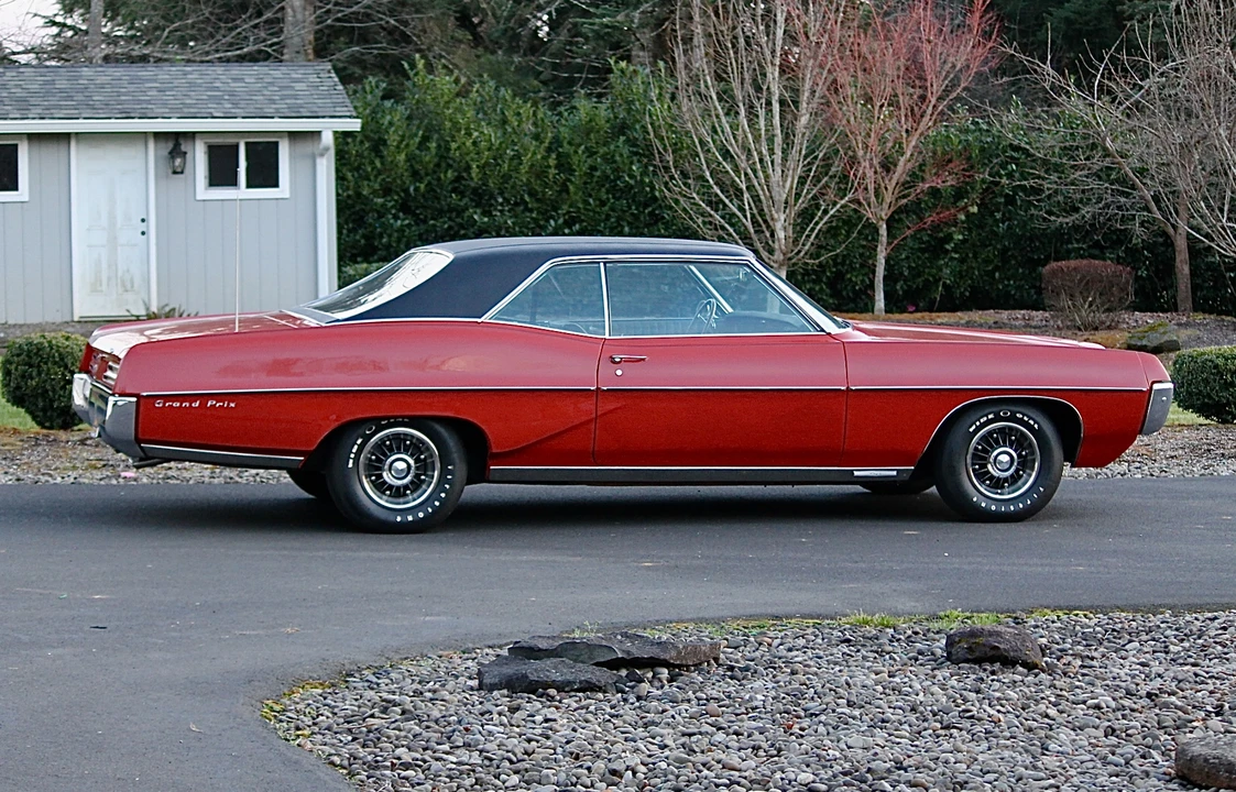 1967 Pontiac Grand Prix 1st Gen - Image 18 of 31