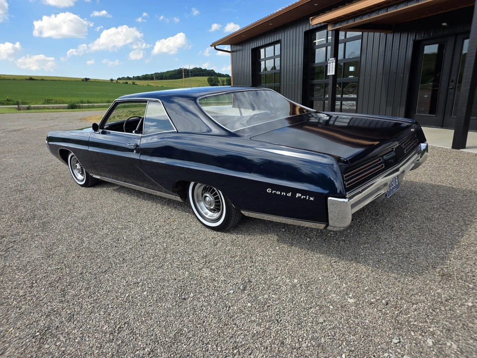 1967 Pontiac Grand Prix 1st Gen - Image 10 of 31