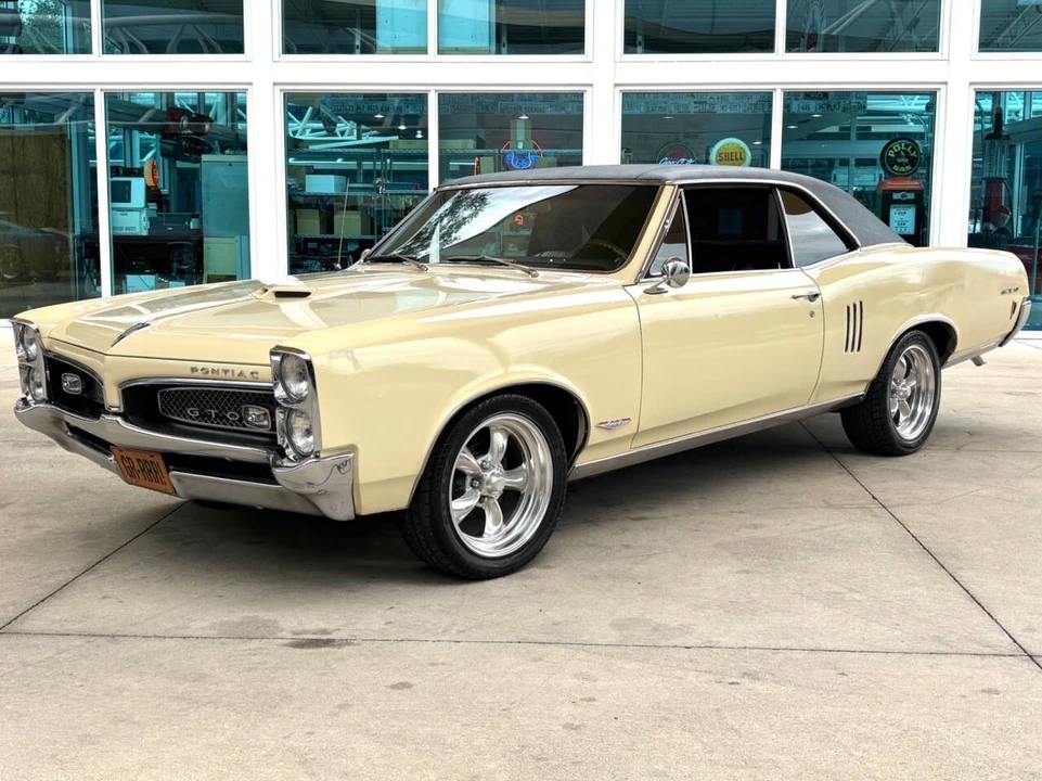 1967 Pontiac LeMans 2nd Gen - Image 11 of 31