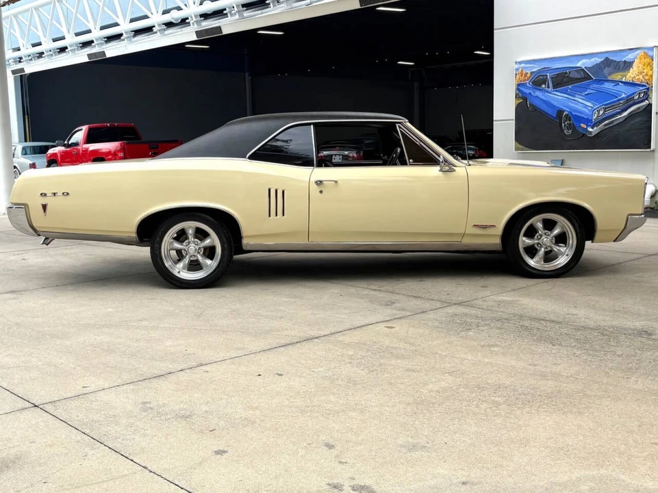 1967 Pontiac LeMans 2nd Gen - Image 5 of 31