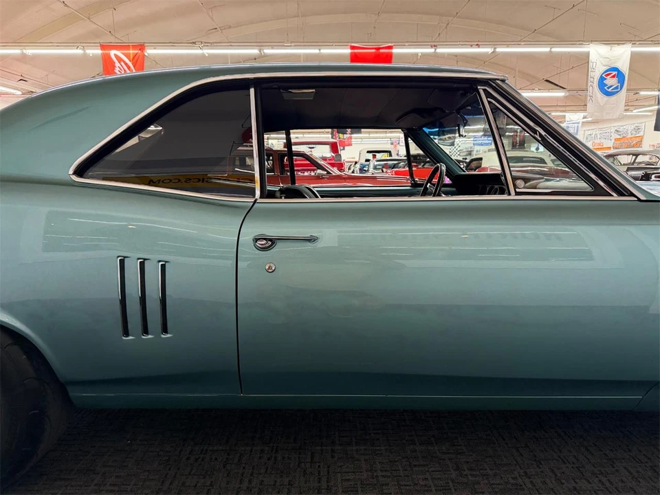 1967 Pontiac LeMans 2nd Gen - Image 25 of 31