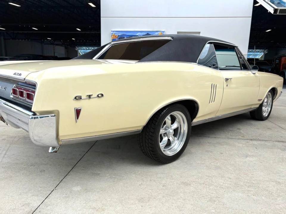 1967 Pontiac LeMans 2nd Gen - Image 16 of 31