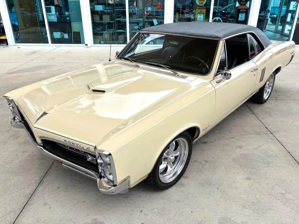 1967 Pontiac LeMans 2nd Gen - Image 20 of 31