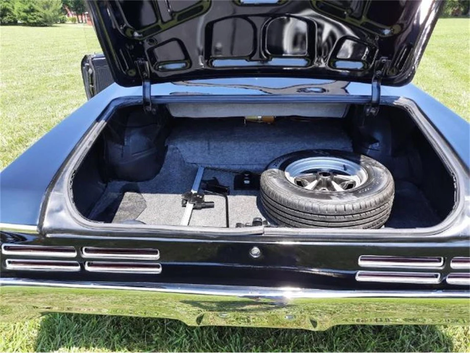 1967 Pontiac Tempest - Image 25 of 25