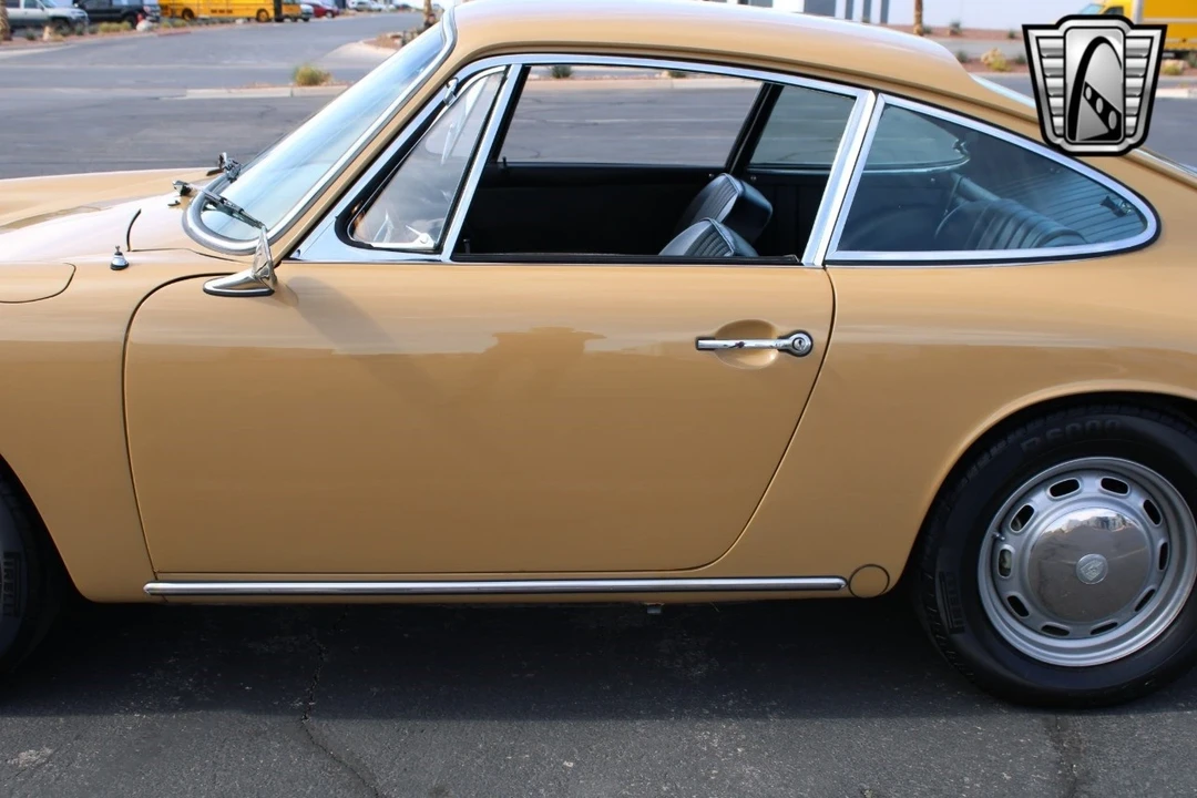 1967 Porsche 912 - Image 11 of 12