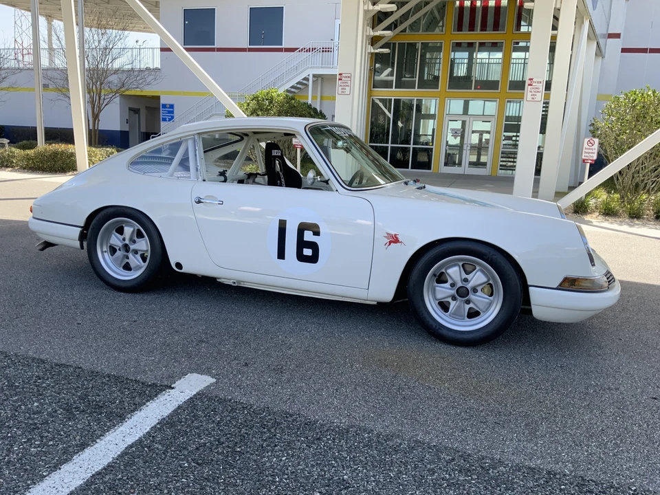 1967 Porsche 912 - Image 11 of 31