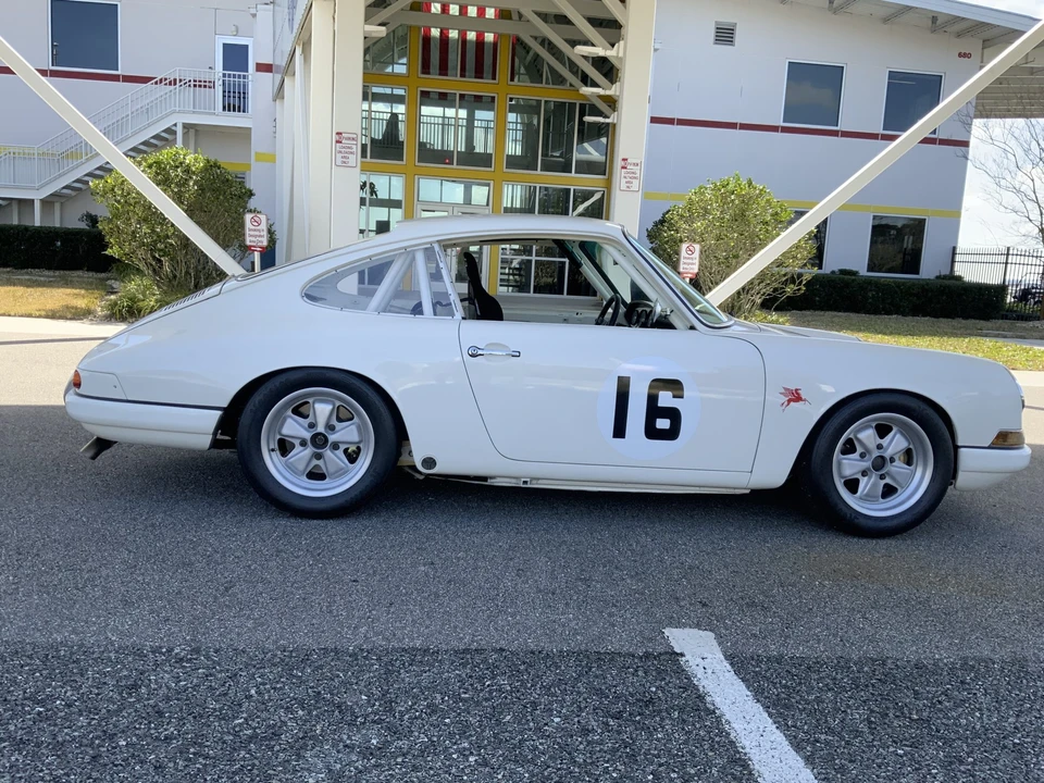 1967 Porsche 912 - Image 12 of 31