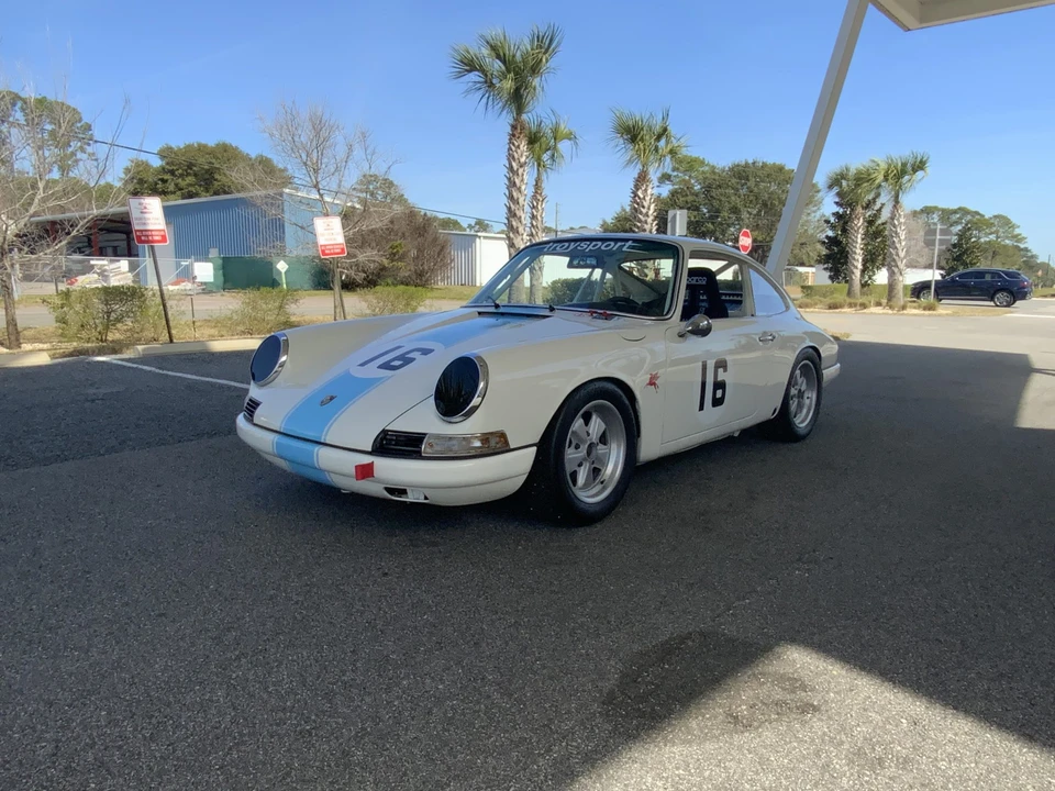 1967 Porsche 912 - Image 2 of 31