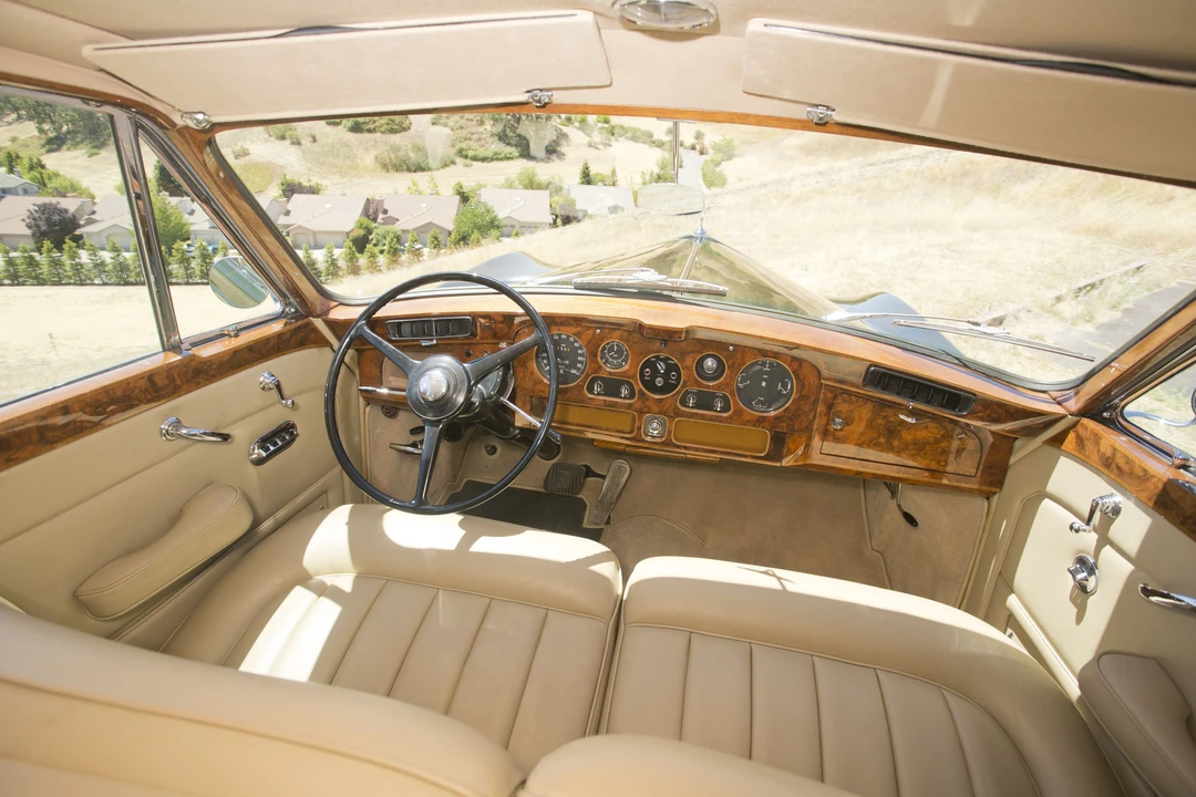 1967 Rolls-Royce Phantom V - Image 28 of 31