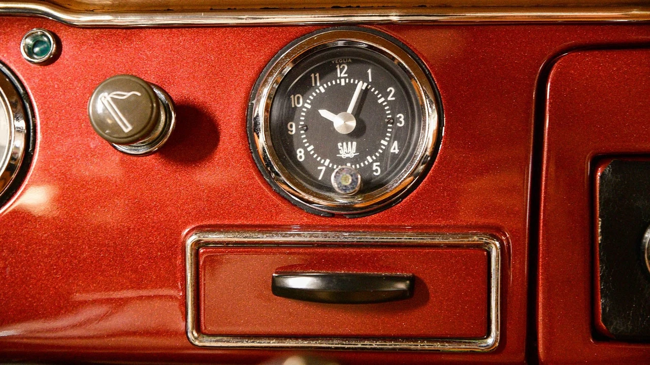 1967 Saab 95 - Image 27 of 31