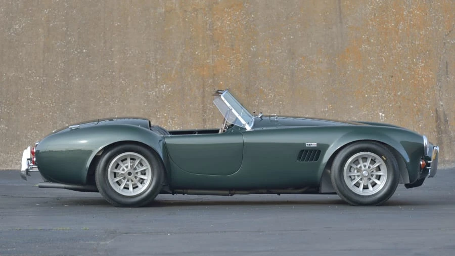 1967 Shelby Cobra 427 - Image 2 of 20