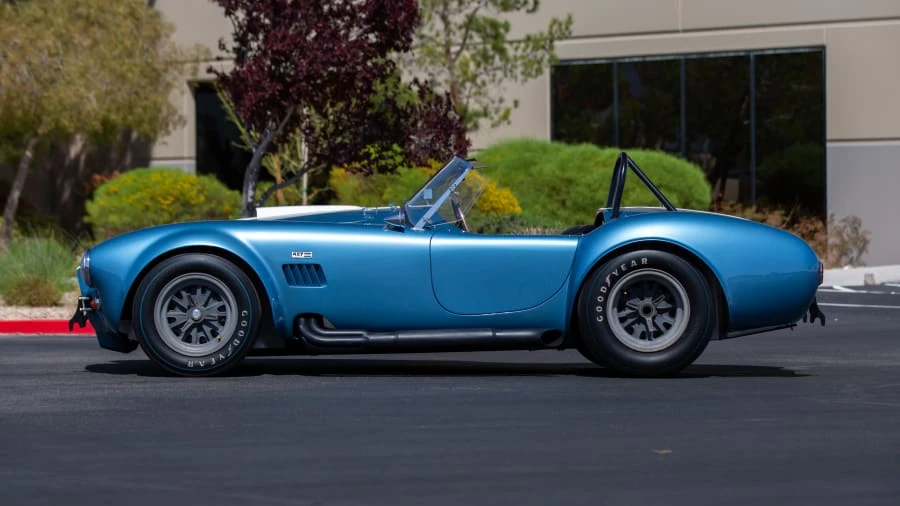 1967 Shelby Cobra 427 - Image 2 of 31