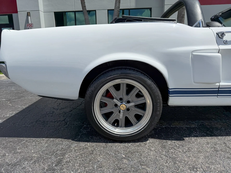 1967 Shelby Cobra 427 - Image 4 of 31