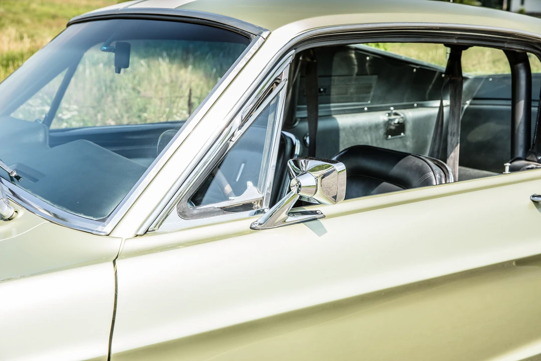 1967 Shelby GT350 - Image 25 of 31