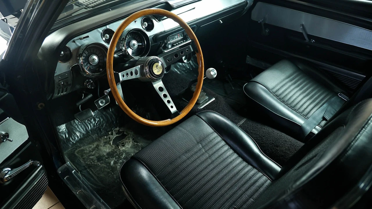 1967 Shelby GT500 - Image 27 of 31