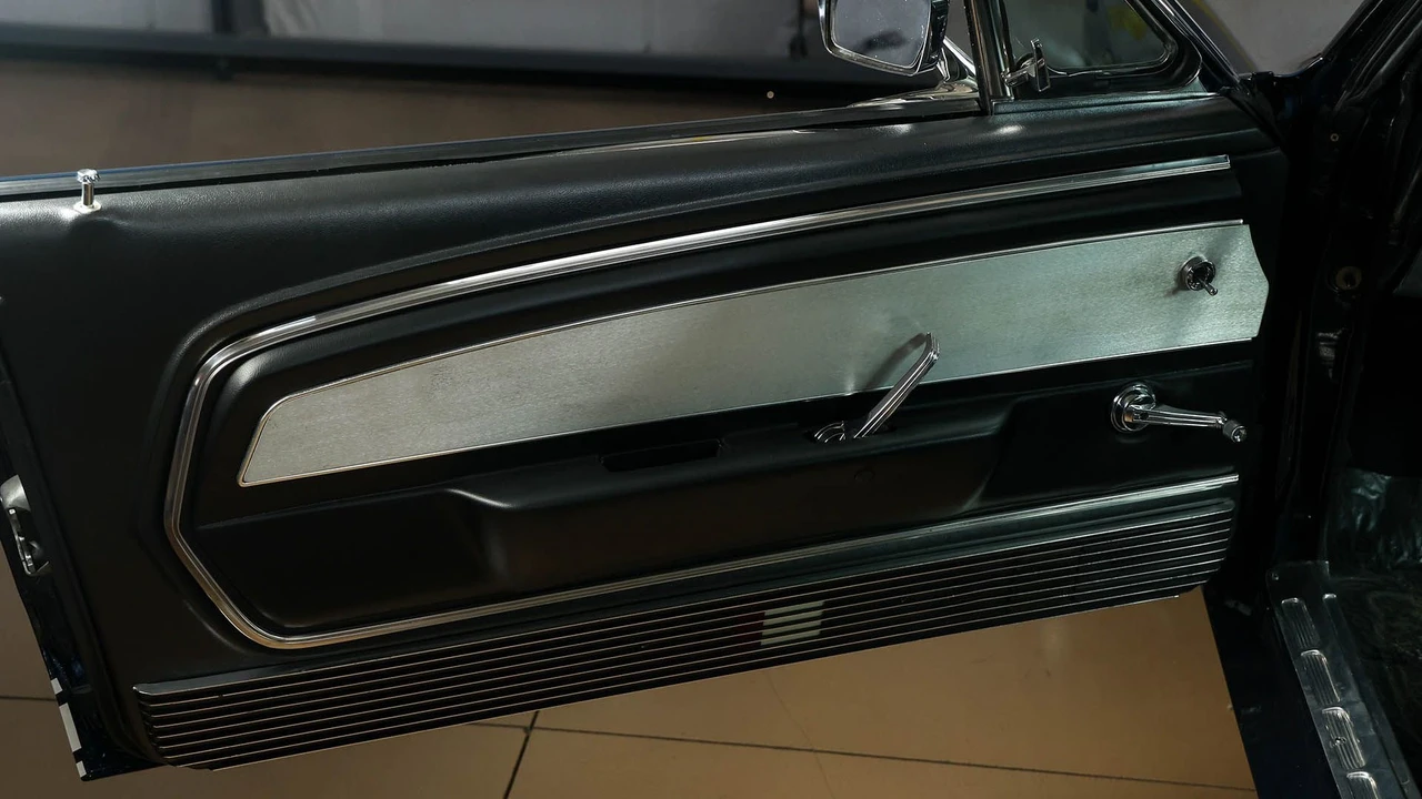 1967 Shelby GT500 - Image 24 of 31