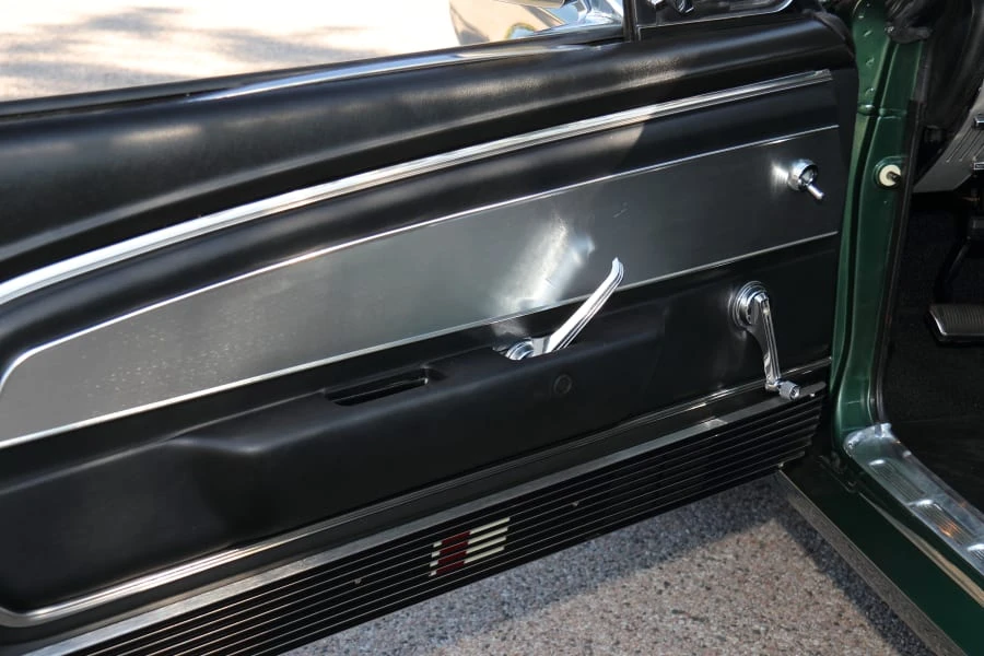 1967 Shelby GT500 - Image 27 of 31