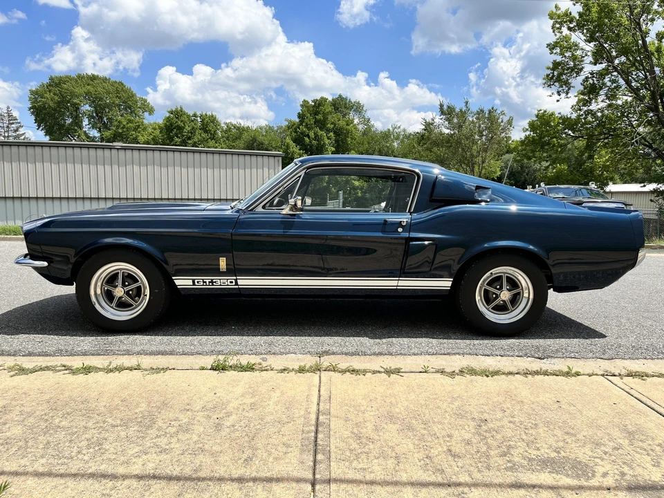 1967 Shelby GT350 - Image 27 of 31
