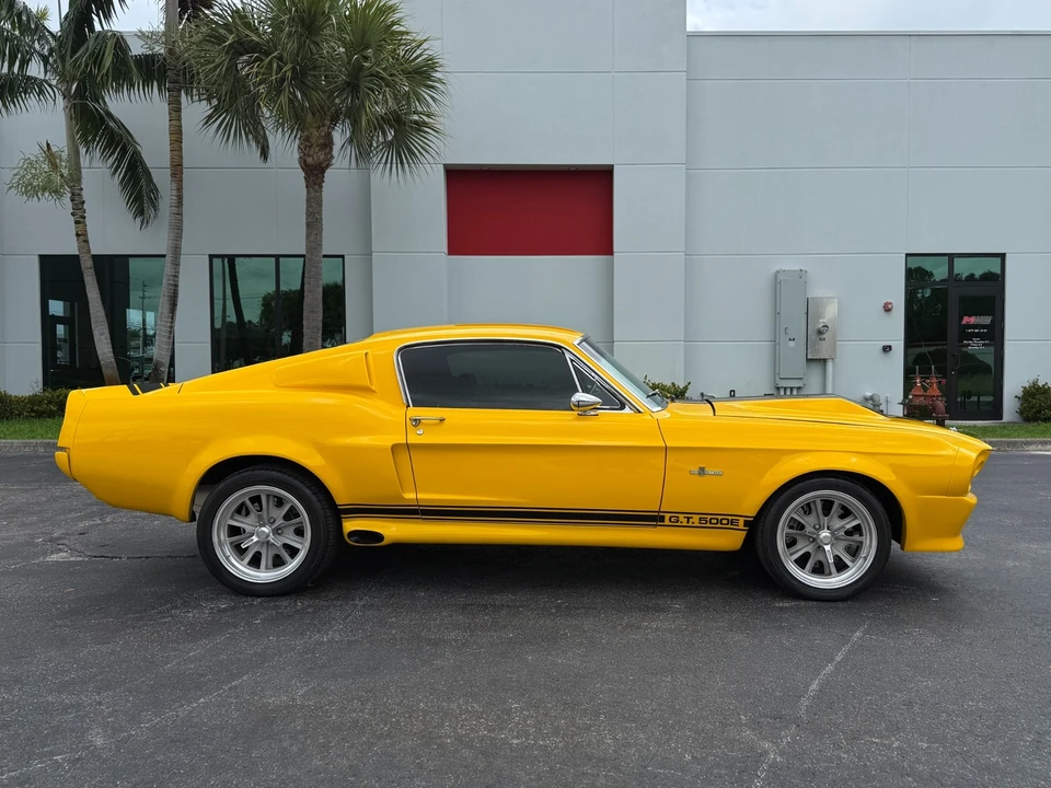 1967 Shelby Cobra 427 - Image 2 of 31