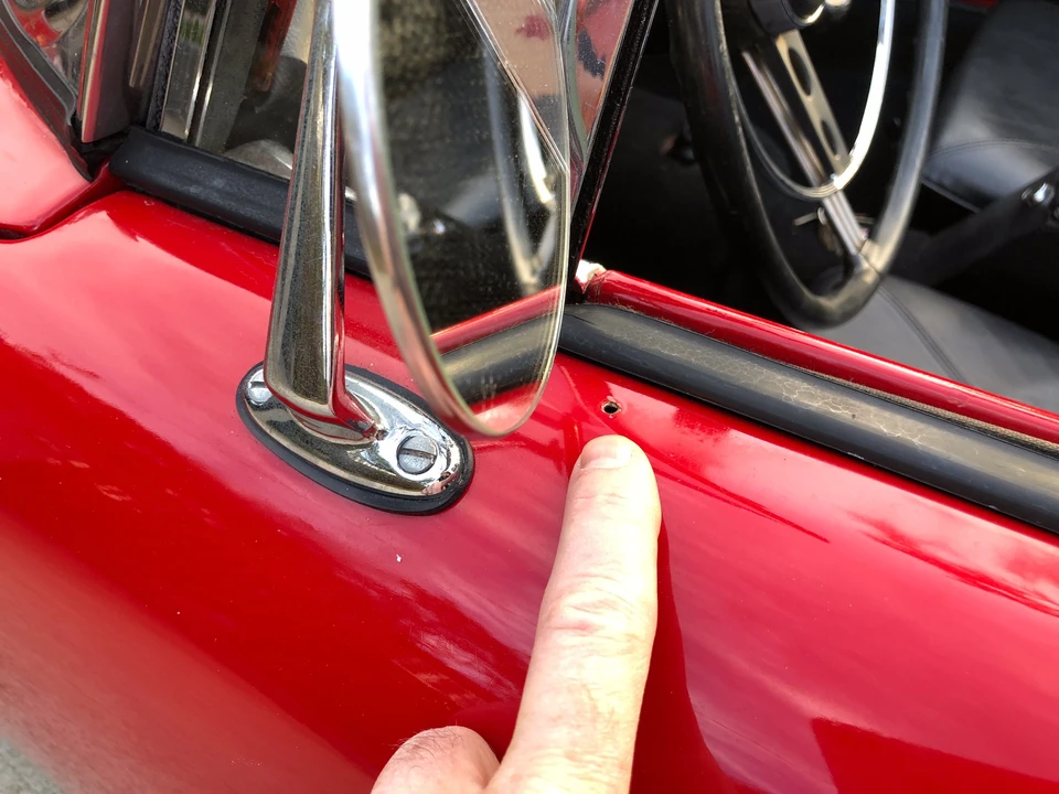 1967 Sunbeam Alpine Series V - Image 13 of 31