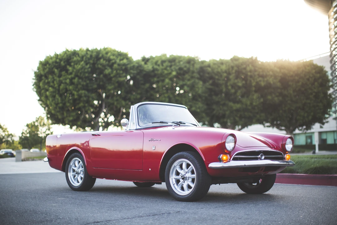 1967 Sunbeam Alpine Series V - Image 2 of 31