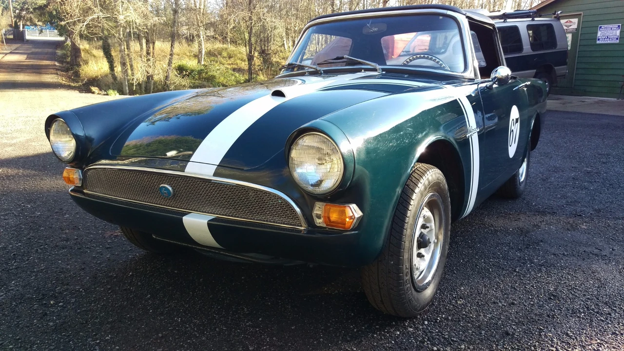 1967 Sunbeam Alpine Series V - Image 2 of 31