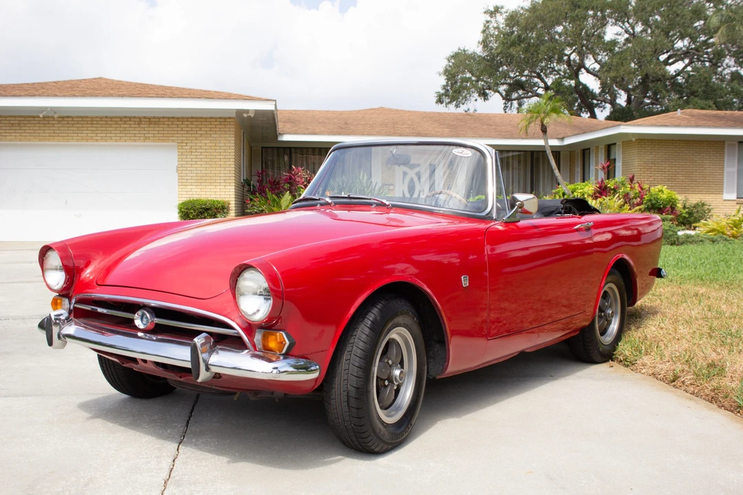1967 Sunbeam Alpine Series V - Image 2 of 31
