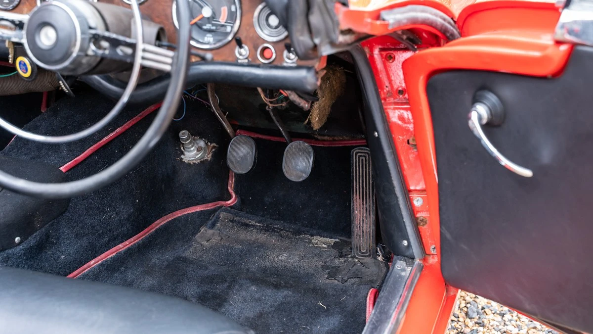 1967 Sunbeam Alpine Series V - Image 24 of 30