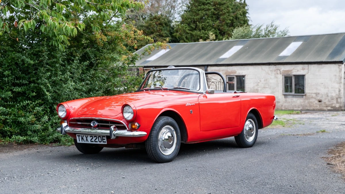 1967 Sunbeam Alpine Series V - Image 2 of 30