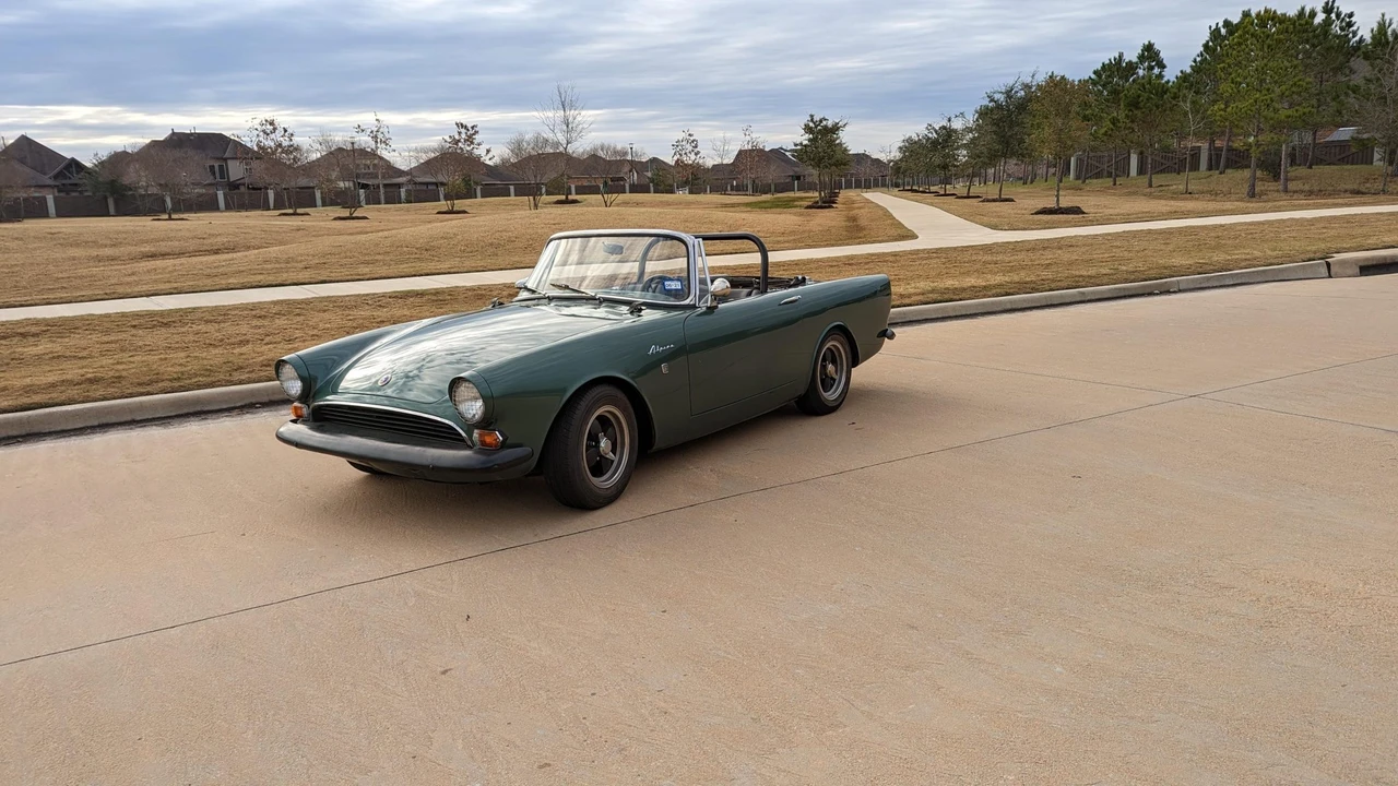 1967 Sunbeam Alpine Series V - Image 3 of 31