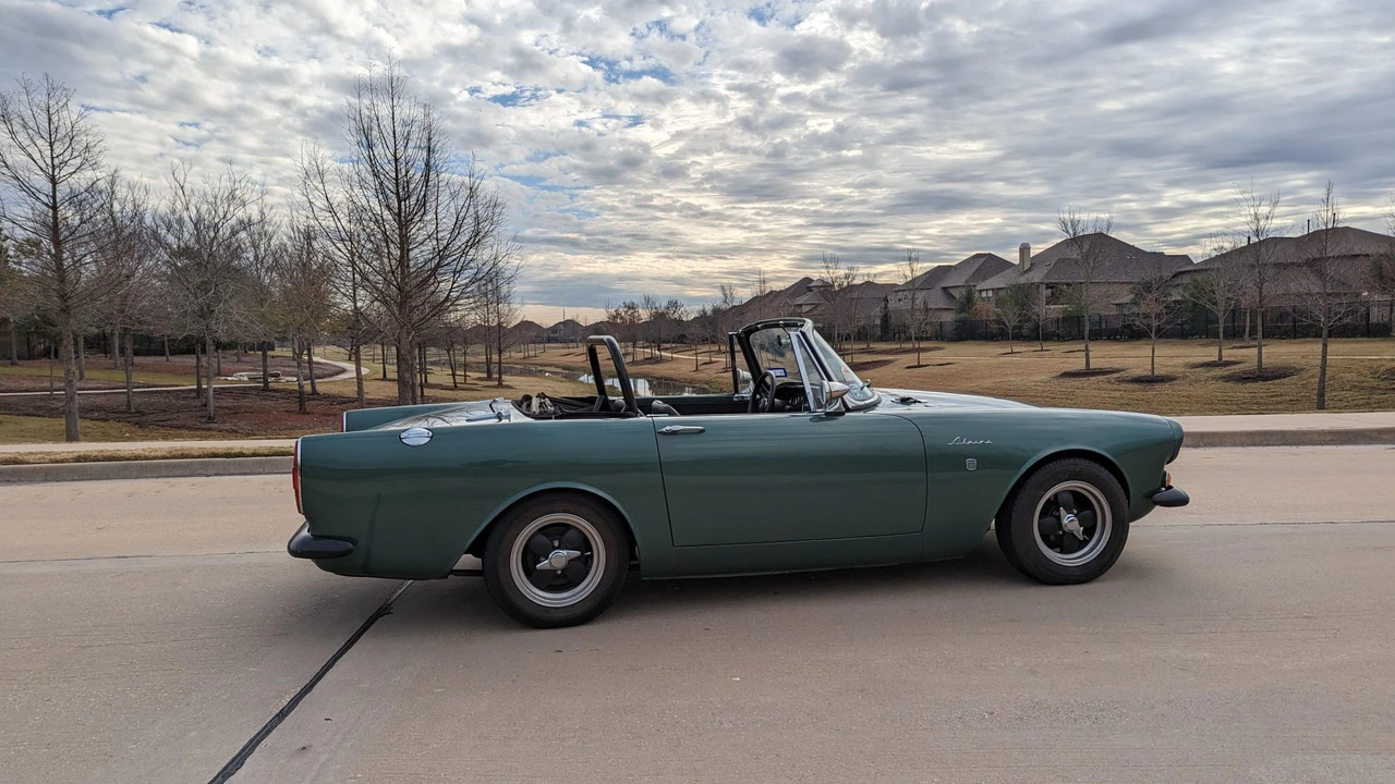 1967 Sunbeam Alpine Series V - Image 11 of 31