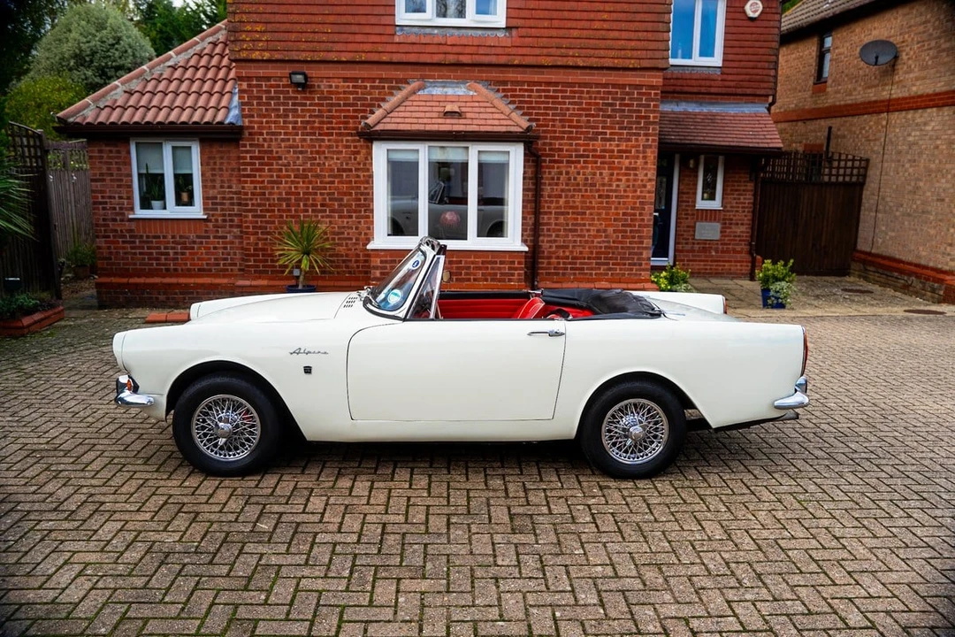 1967 Sunbeam Alpine Series V - Image 5 of 30