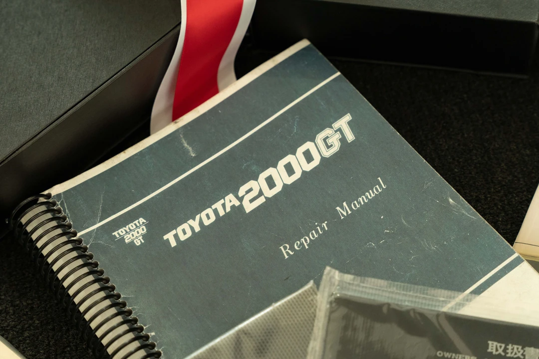 1967 Toyota 2000GT - Image 12 of 31