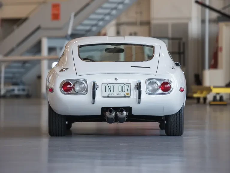 1967 Toyota 2000GT - Image 8 of 31